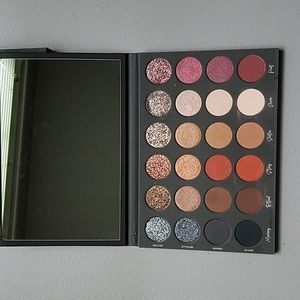 Tati Beauty Eyeshadow pallette AUTHENTIC see pics for batch number/receipt